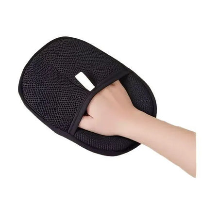 Static hair removal gloves